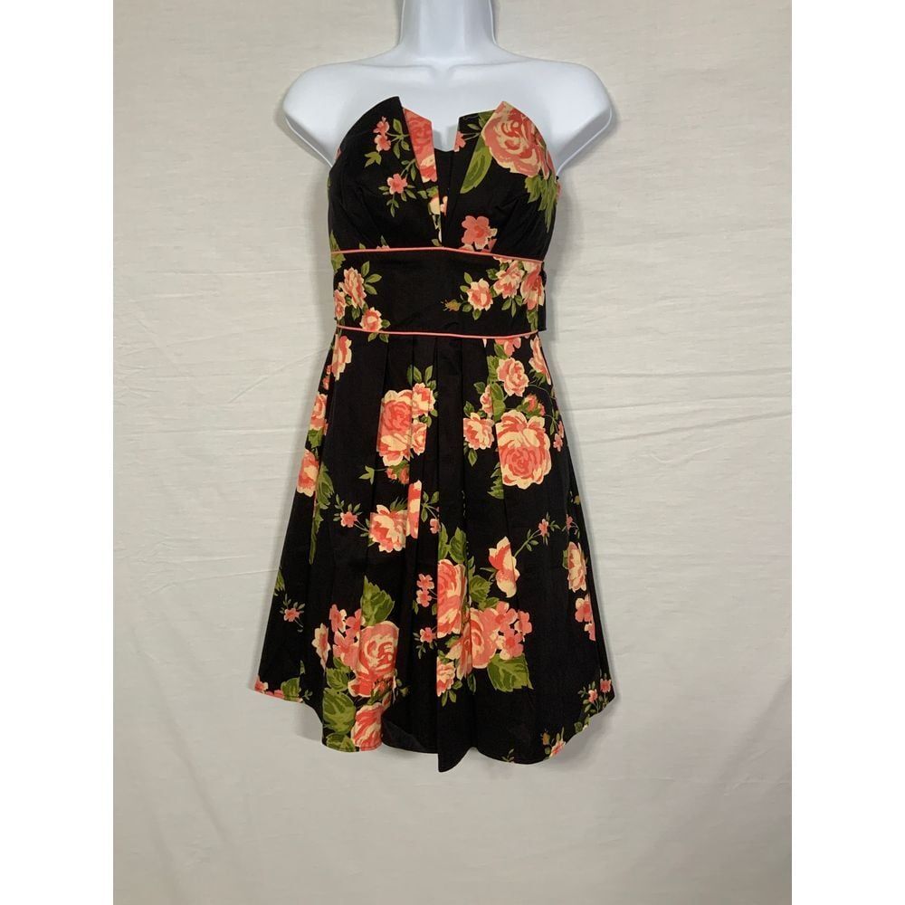 B Smart Strapless‎ Floral Dress size 4